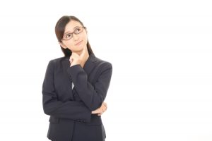 弔事で平服と言われたら？